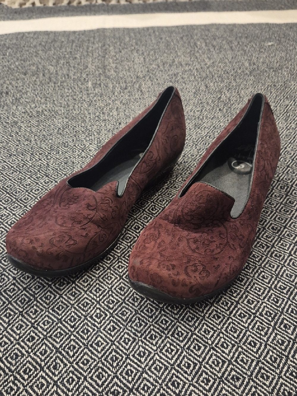 Dansko “Olivia" Loafer Claret Floral Slip On Shoes Size 11-11.5 (41)